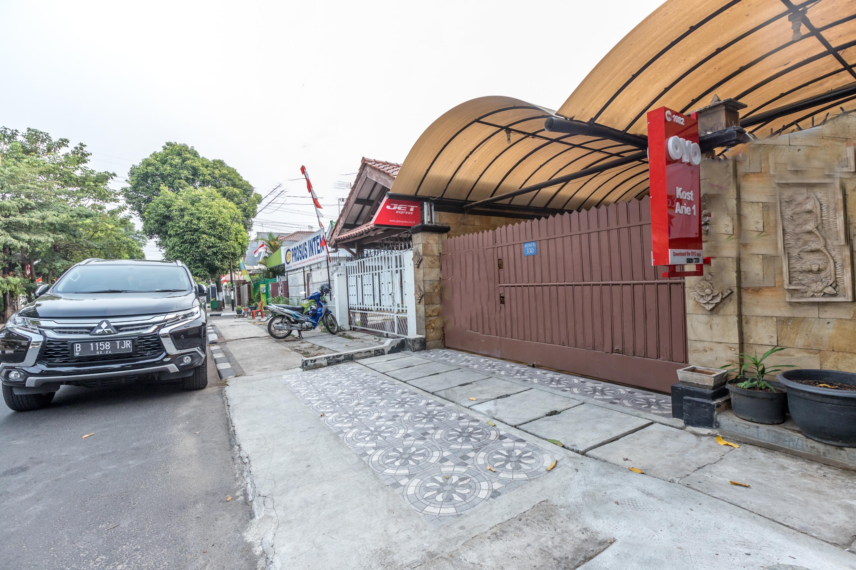 Super Oyo 1487 Residence Khoe Τζακάρτα Εξωτερικό φωτογραφία