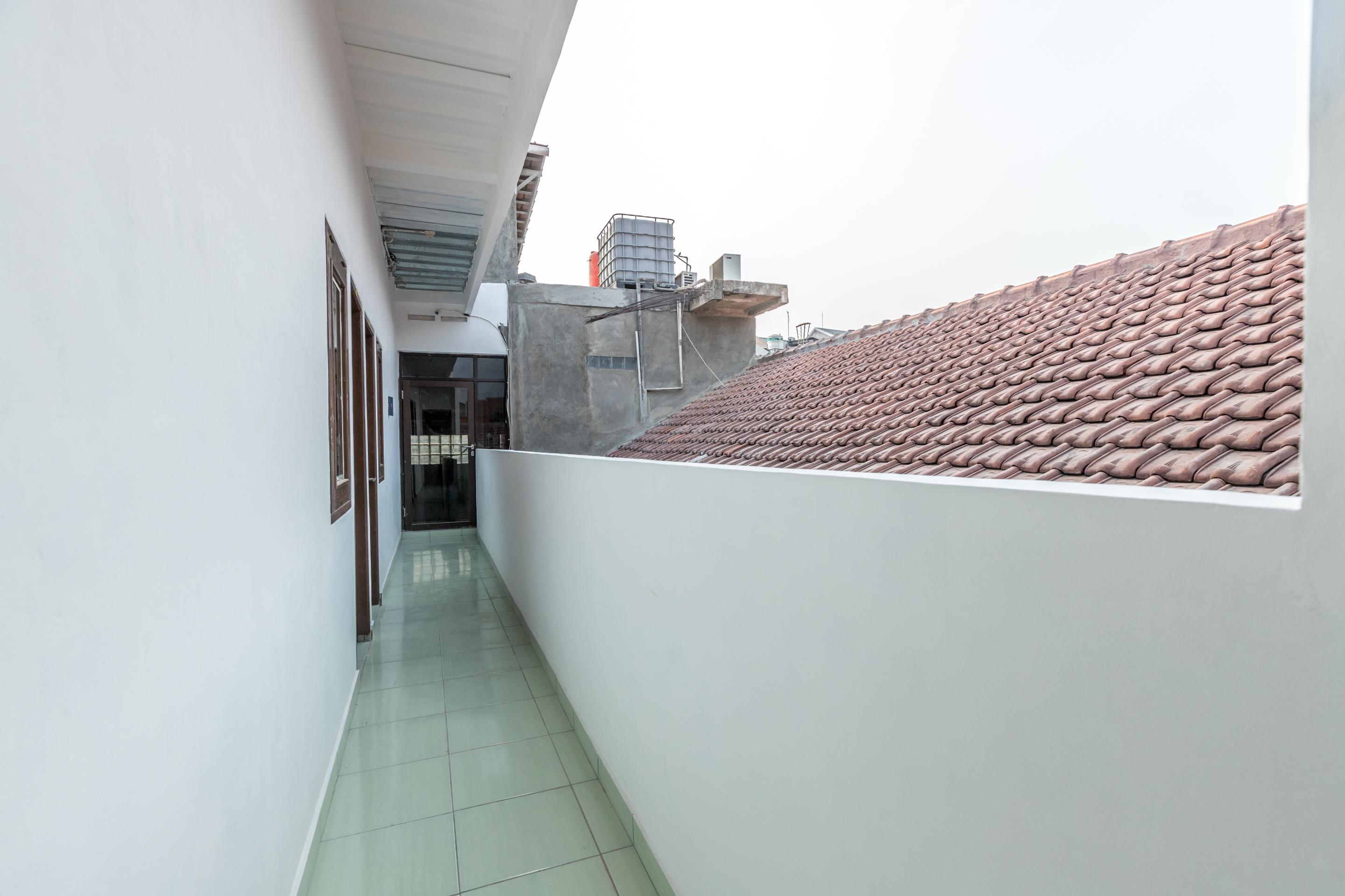 Super Oyo 1487 Residence Khoe Τζακάρτα Εξωτερικό φωτογραφία