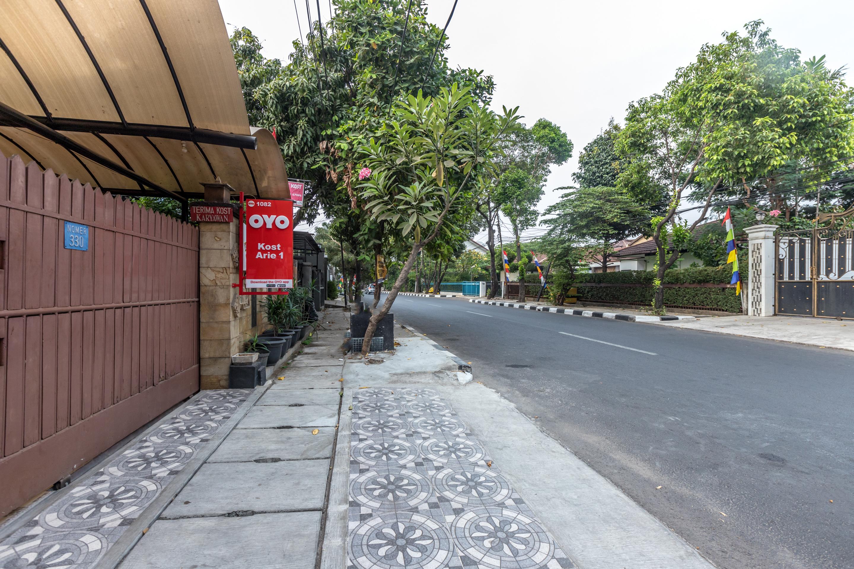 Super Oyo 1487 Residence Khoe Τζακάρτα Εξωτερικό φωτογραφία
