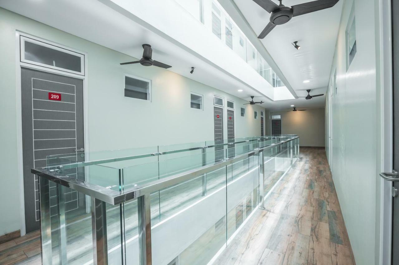 Super Oyo 1487 Residence Khoe Τζακάρτα Εξωτερικό φωτογραφία