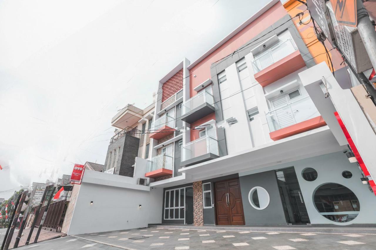 Super Oyo 1487 Residence Khoe Τζακάρτα Εξωτερικό φωτογραφία