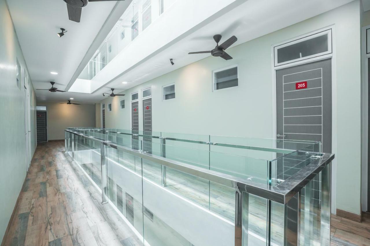 Super Oyo 1487 Residence Khoe Τζακάρτα Εξωτερικό φωτογραφία